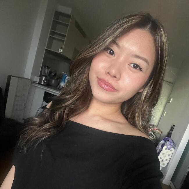 Babysitter in Melbourne: Phuong Trinh (Tiffany)