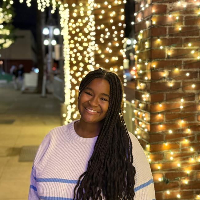 Nanny in Riverside: Jade