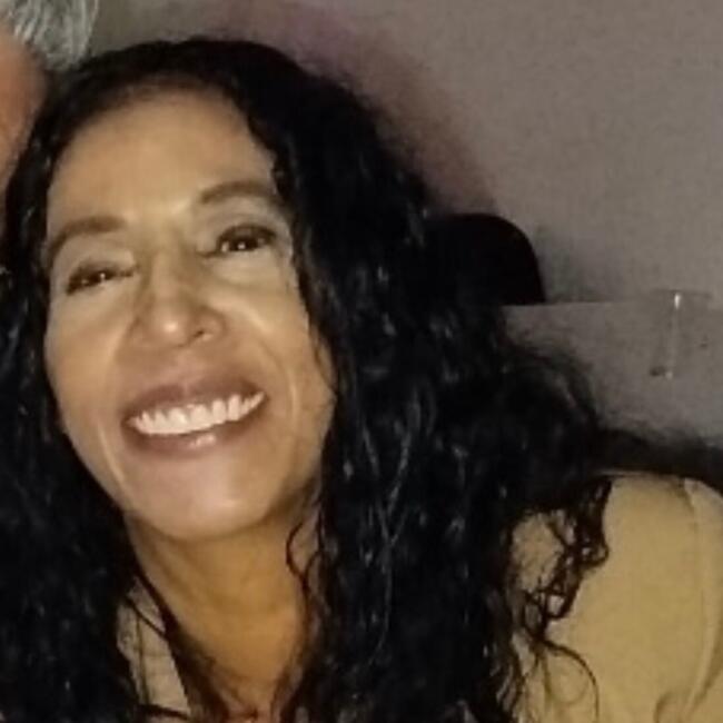 Babysitter in Martigues: Malika