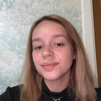 Babysitter in Saint-Gilles-Waes: Davinna
