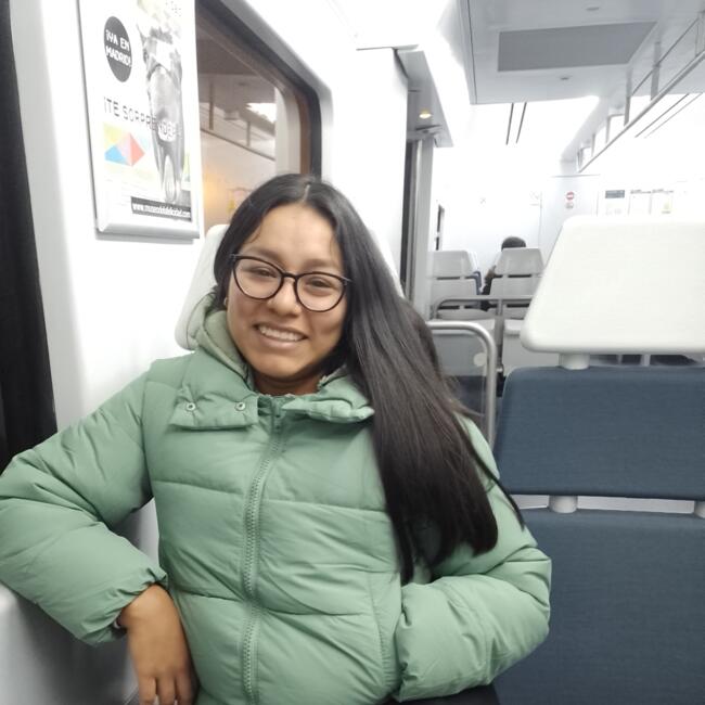 Babysitter in Madrid: Alondra