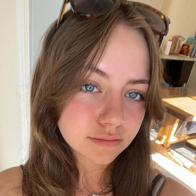 Babysitter in Reims: Léa