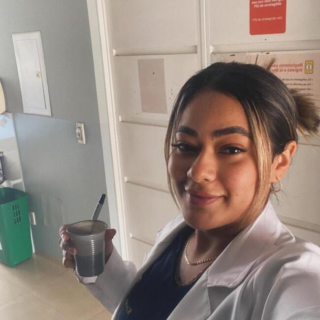 Babá em Ponta Porã: Kerollen