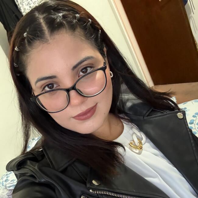 Babysitter in London: Bushra