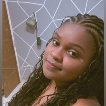Babysitter in Ubatuba: Isabely
