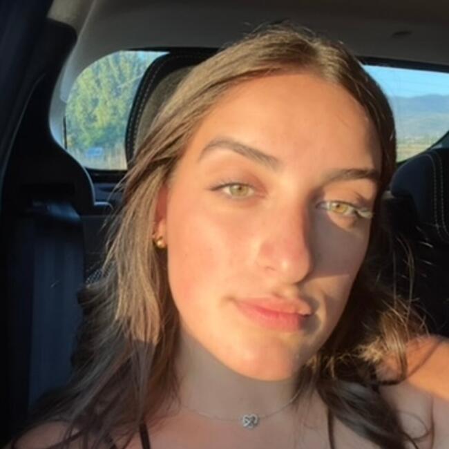Babysitter in Perugia: Elena
