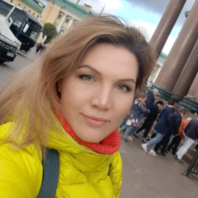 Baby-sitter in Funchal: Elena