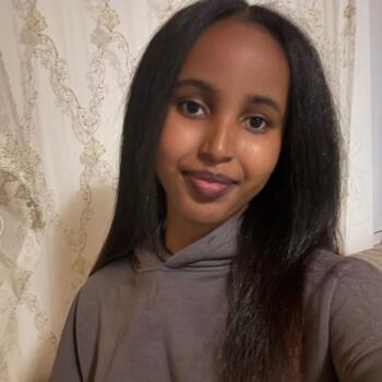 Babysitter Antwerp: Rawiya