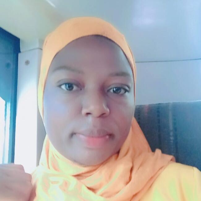 مربية أطفال في أبوظبي: Mariam