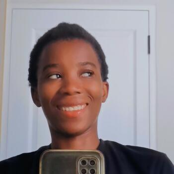 Babysitter Cape Town: Julia