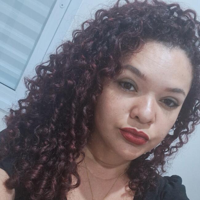 Babysitter in São Paulo: Naila