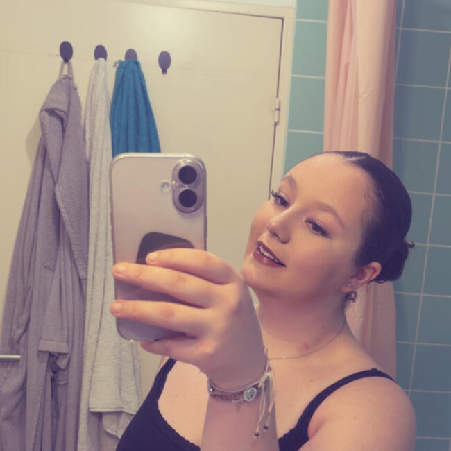 Babysitter in La Teste-de-Buch: Kelly