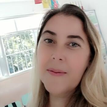 Babysitter in Sintra: Monica