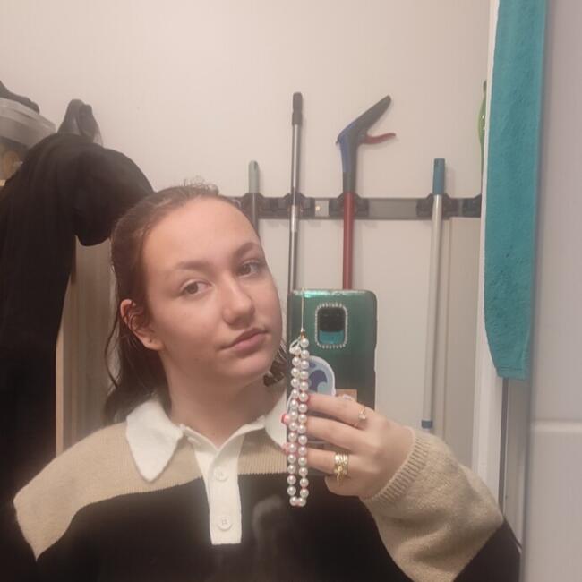 Babysitter in Rivery: Anaïs