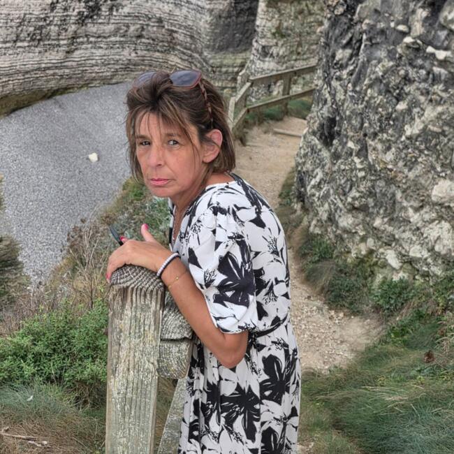 Babysitter in Équemauville: Evelyne