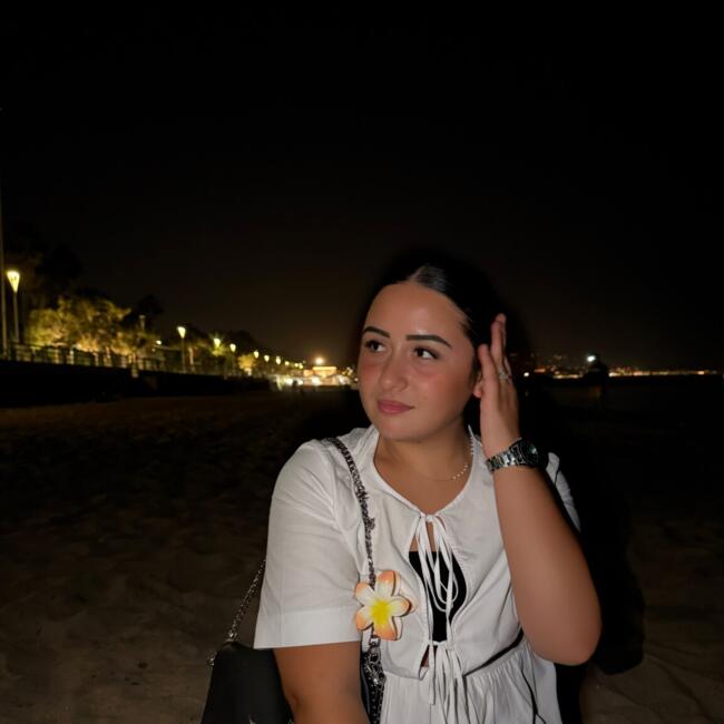 Babysitter in Mougins: Laura