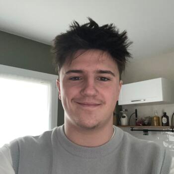 Babysitter in Sainte-Fortunade: Bastien