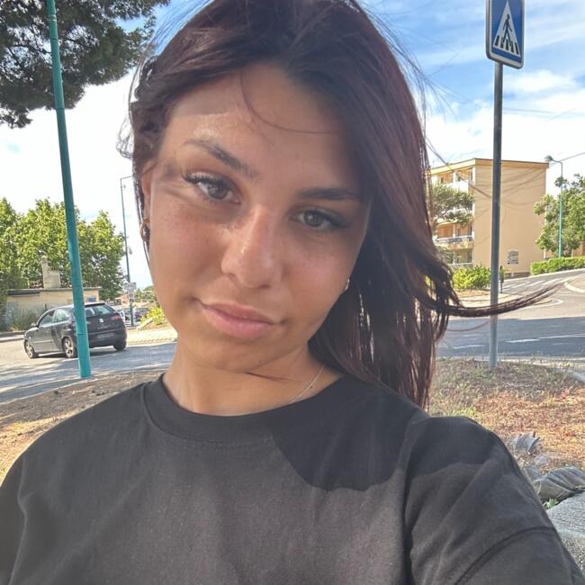 Babysitter in Bandol: Liva