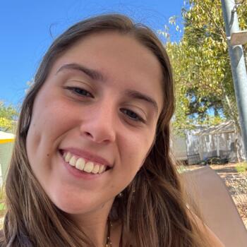 Babysitter em Santa Iria da Azóia: Daniela