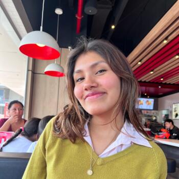 Babysitter Lima: Mia