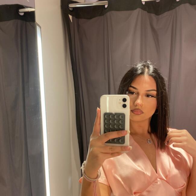 Babysitter in Courgains: Angelina