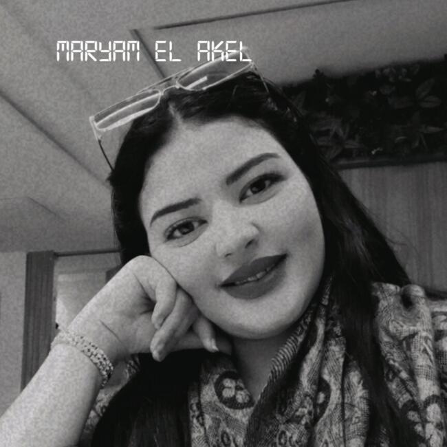 مربية أطفال في Martil: Mariam