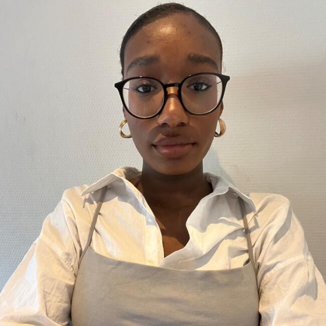 Babysitter in Ottignies-Louvain-la-Neuve: Emilie