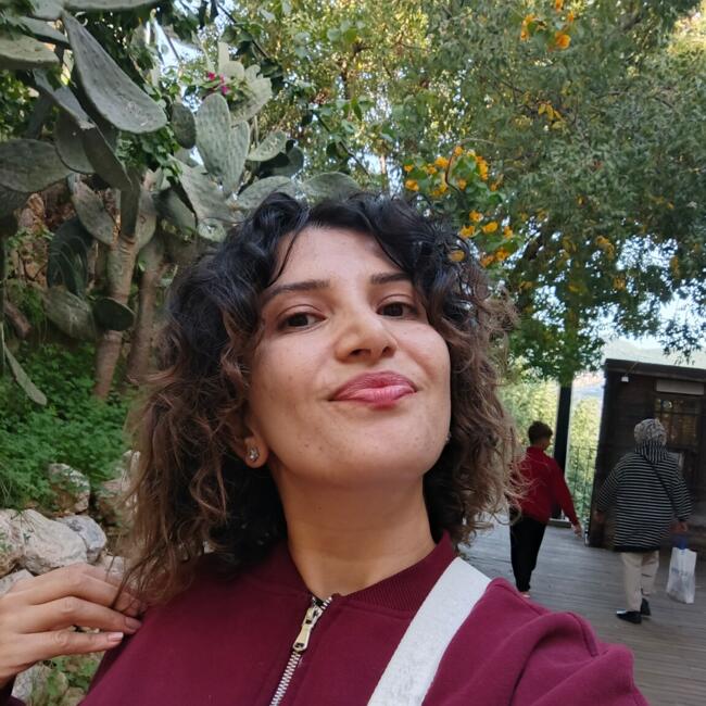 Babysitter in Antalya: Burcu