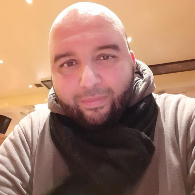 Babysitter in Molenbeek-Saint-Jean: Mehdi
