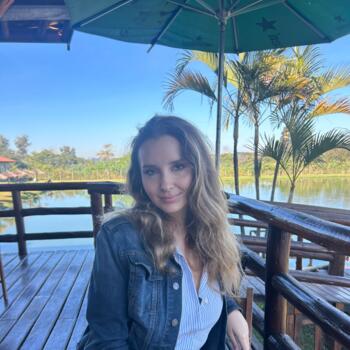 Babysitter Campinas: Tina
