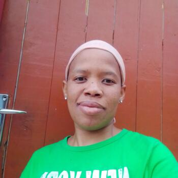 Babysitter Soweto: Potlako