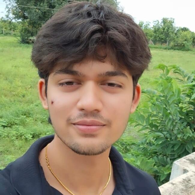 हैदराबाद में बेबीसिटर: Pranith