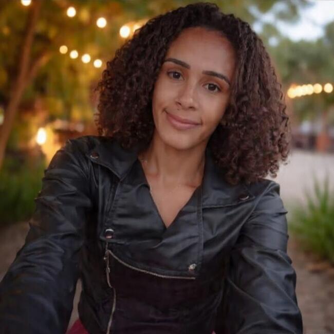 Babysitter in Brasília: Janaiza