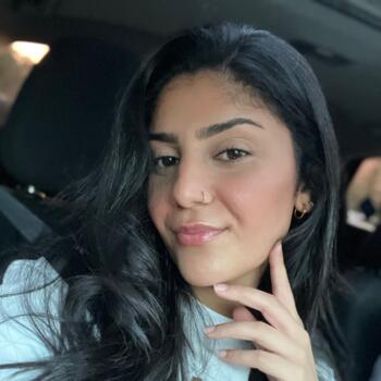 Baby-sitter in Chutes Niagara: Elle