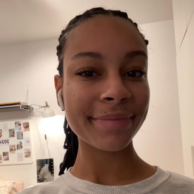 Babysitter in Bad Soden am Taunus: Emily