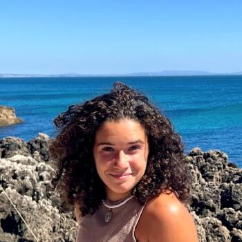 Babysitter in Oeiras: Maria