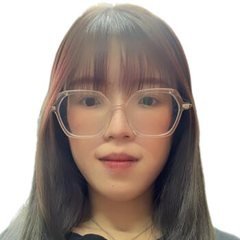 Babysitter in Singapore: Vernice