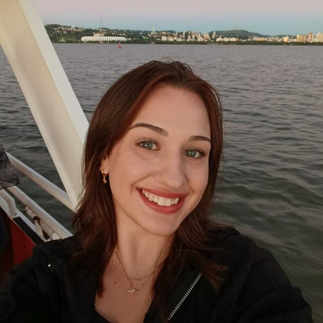 Babá em Esteio: Nicolly Caroline F Ribeiro