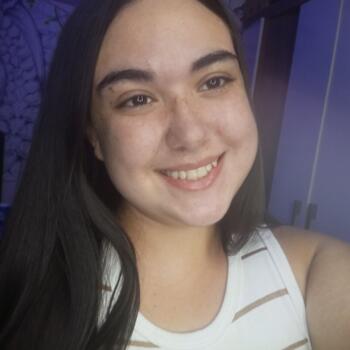 Babysitter in Canoas: Bruna