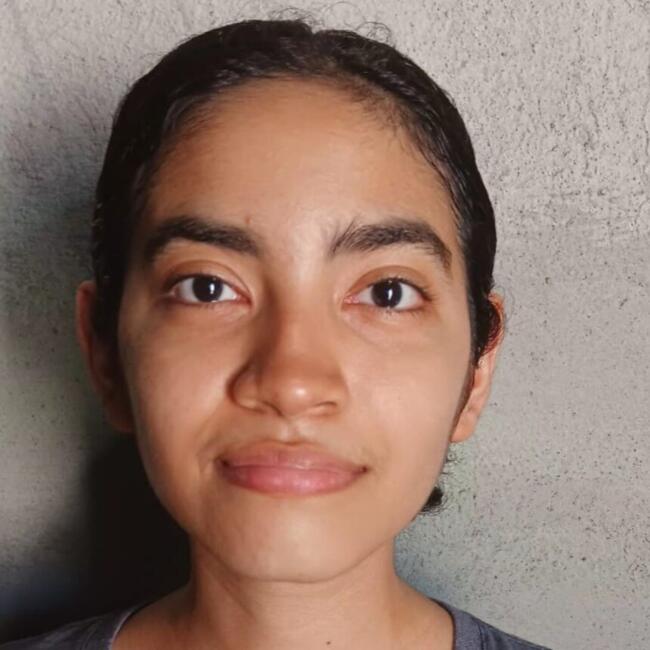 Babysitter in Managua: Valeria