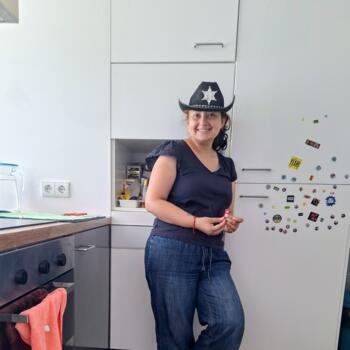 Babysitter in Porto: Angela