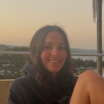 Babysitter in Sydney: Alice