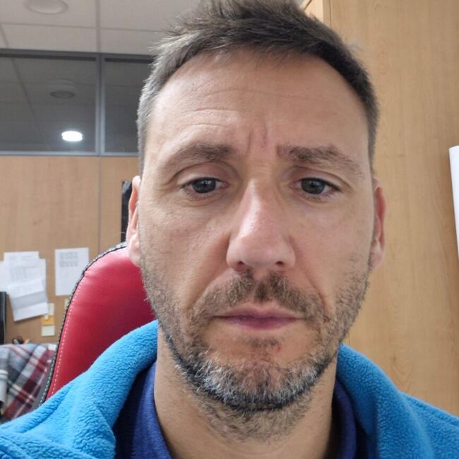 Babysitting job in Culleredo: JOSE ANTONIO