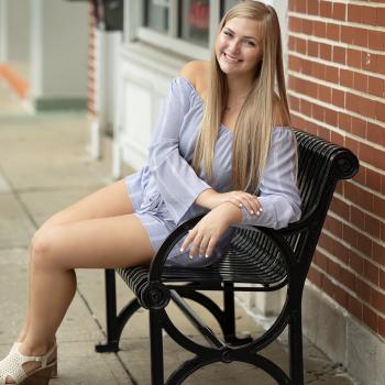Babysitter in Cape Coral: Sydney