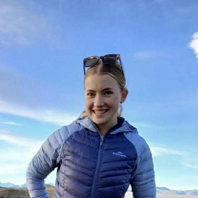Babysitter in Lake Grace: Ella