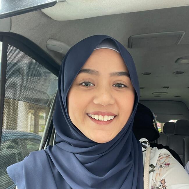 新加坡的临时保姆工作: Nur Hidayah