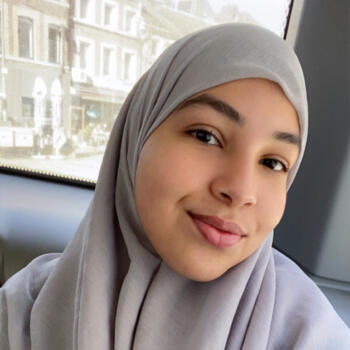 Niñera en Dison: Raihana