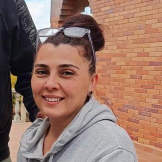 Nanny in Cunit: Pili