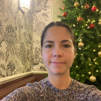 Babysitting job in Sheffield: babysitting job Mariana