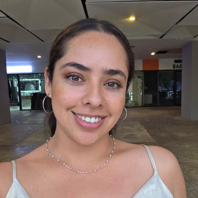 Babysitter in Playa del Carmen: Regina